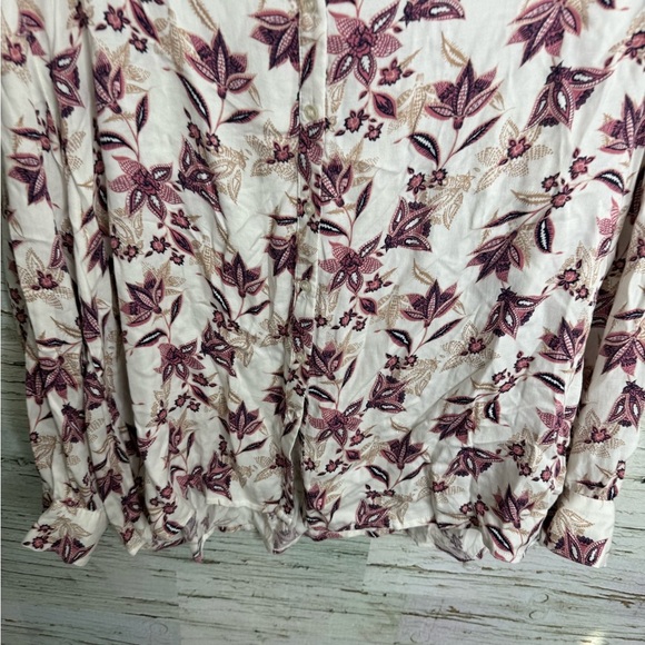 Olsen Women's Floral Blouse - Cream and Purple size 16/xl - Picture 2 of 7